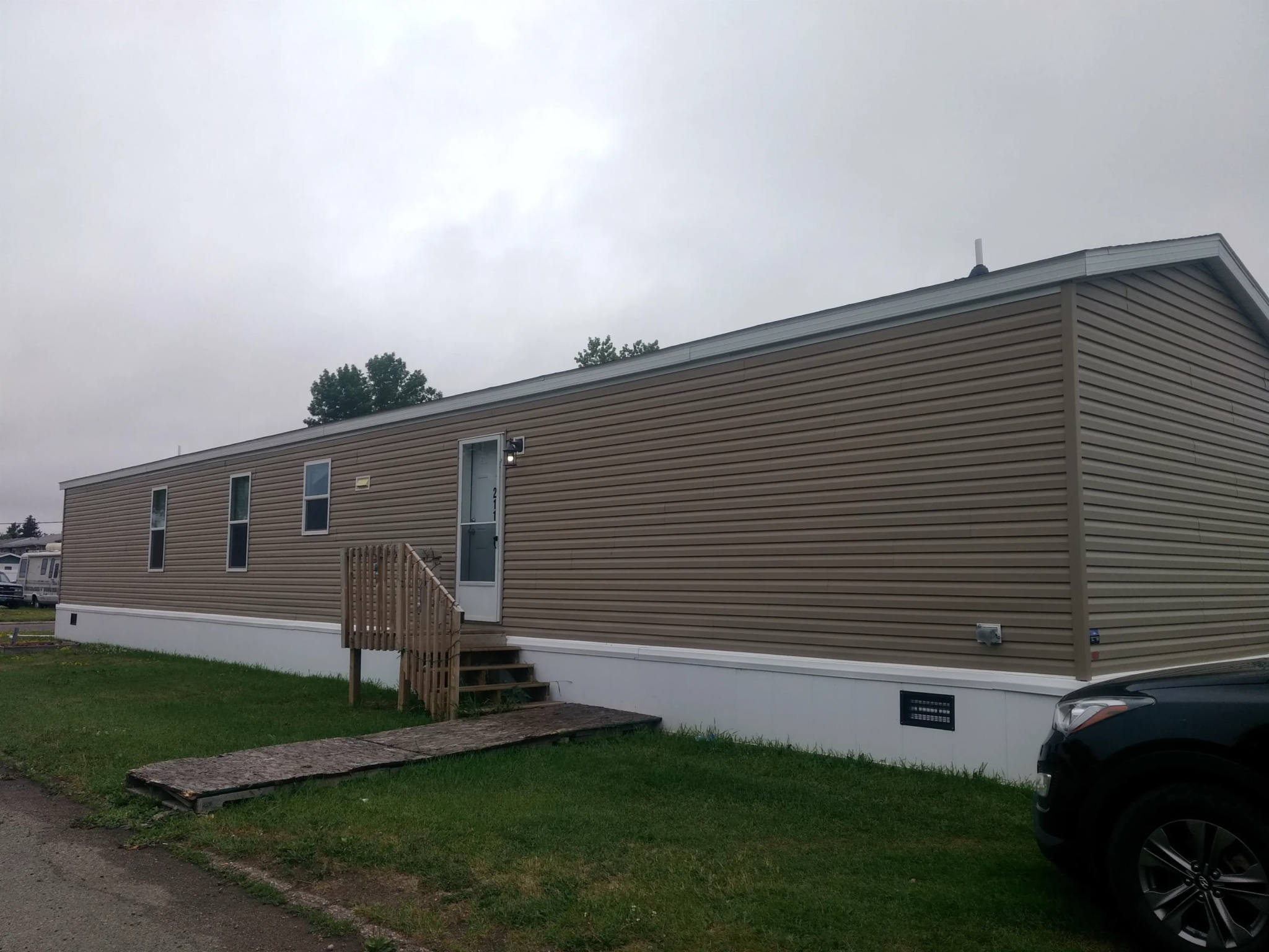 Minot MHP Manufactured Home Community (6)